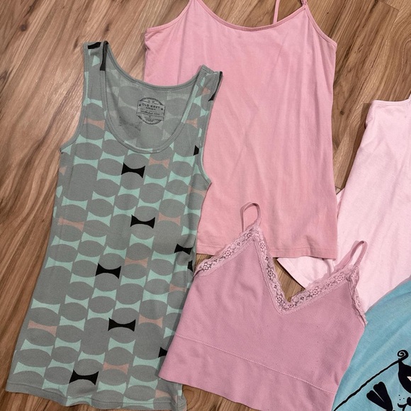 Tank top bundle - Picture 4 of 4